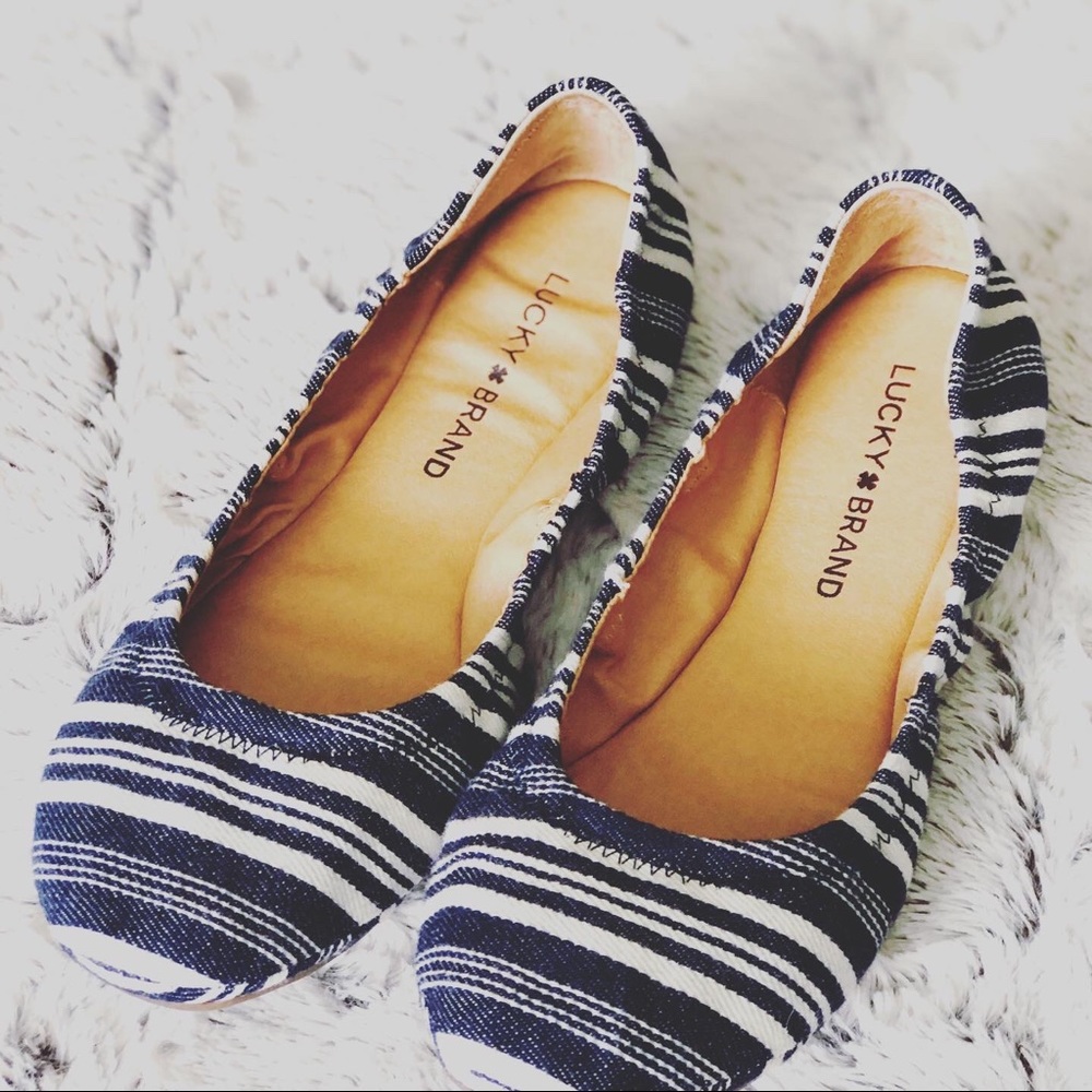 EUC Lucky Brand Slip Ons